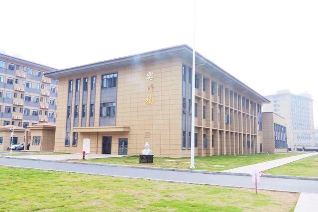抚州市城市科技学校：点亮未来之光
