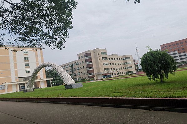 江西中专学校秋季报名