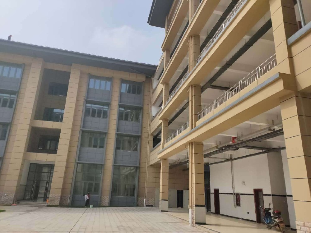 江西工商技工学校是公办还是民办的