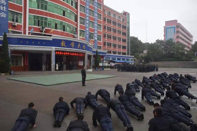 32_已压缩.jpg