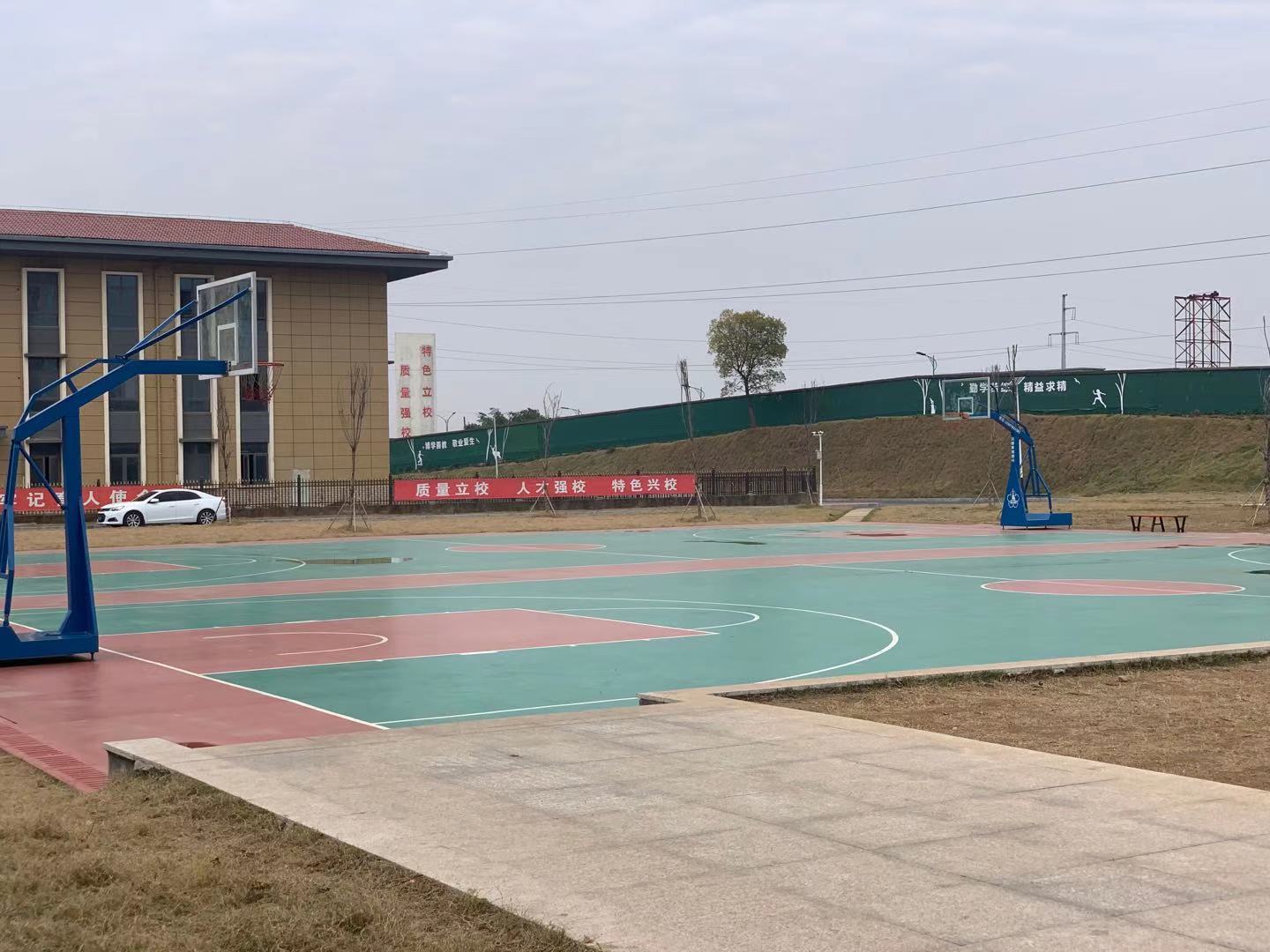 篮球场图片.jpg