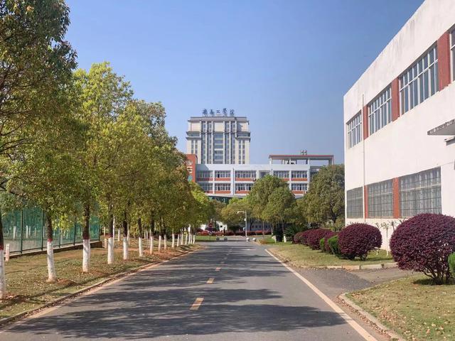 2021年南昌工业工程中专学校招生